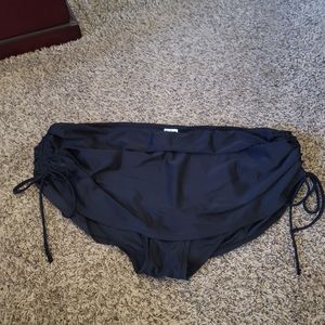 Black swim bottoms